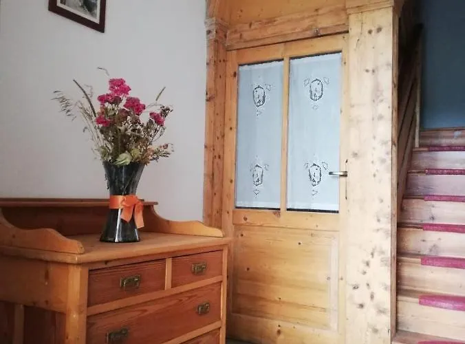 Cozy Tiny Flat In Cadore Dolomiti Apartman